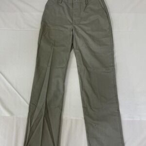 Classic khaki chino pants from Amazon Essentials
